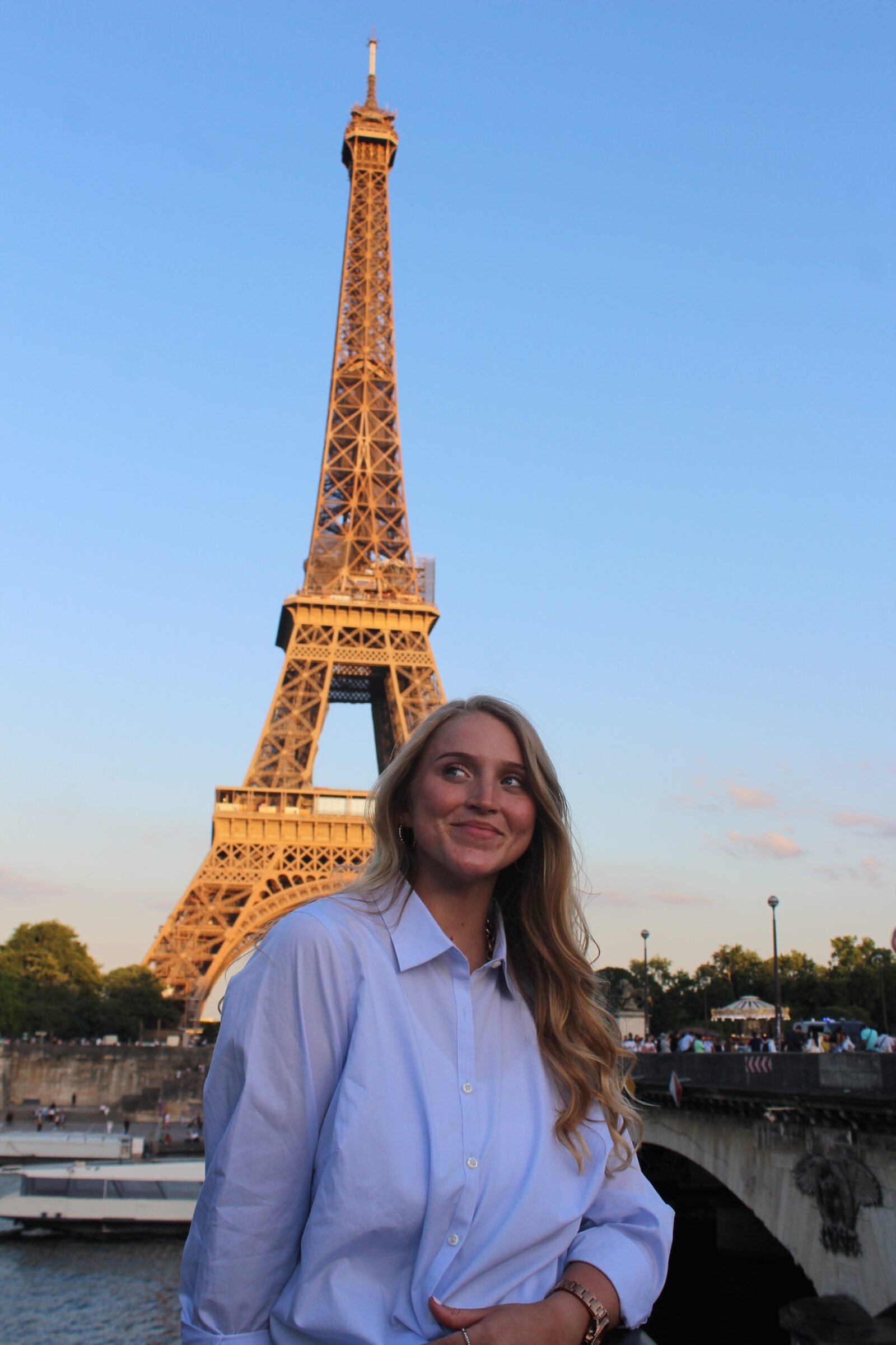 claire shares her story of gaining management experience after college with marriott